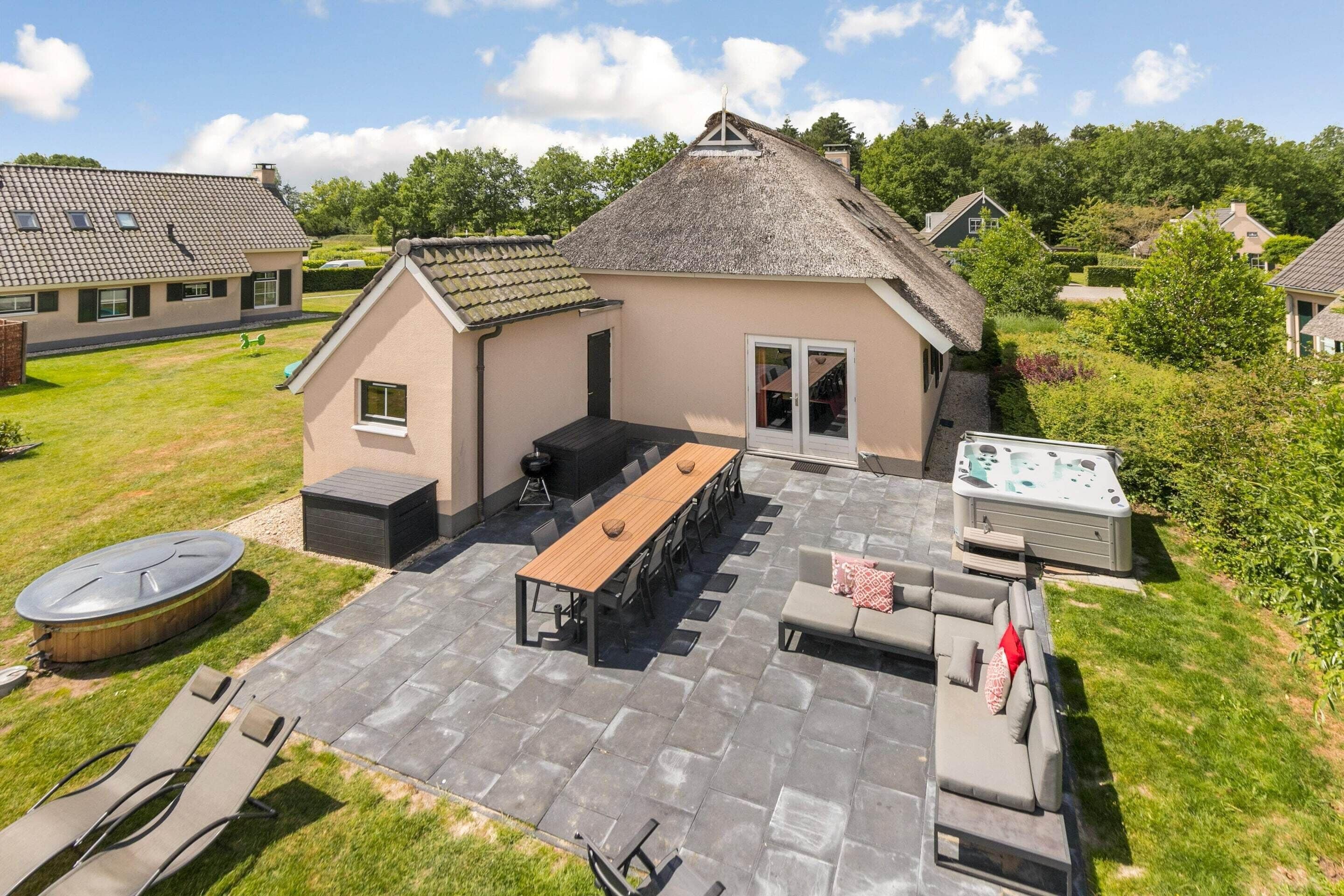 House | Terrace/patio