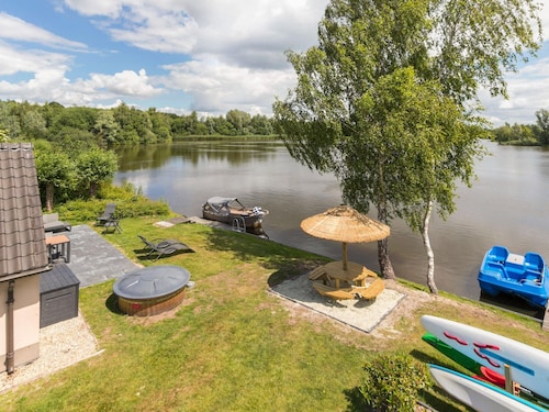 Family House With Wellness