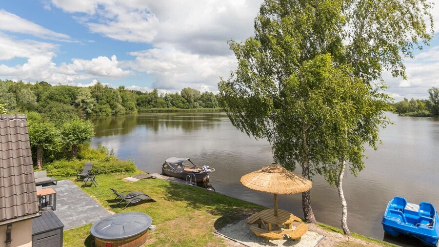 Family House With Wellness