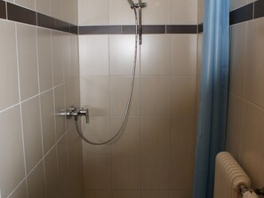 Apartemen | Kamar mandi