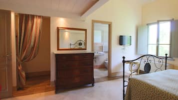 2 bedrooms, individually furnished, bed sheets