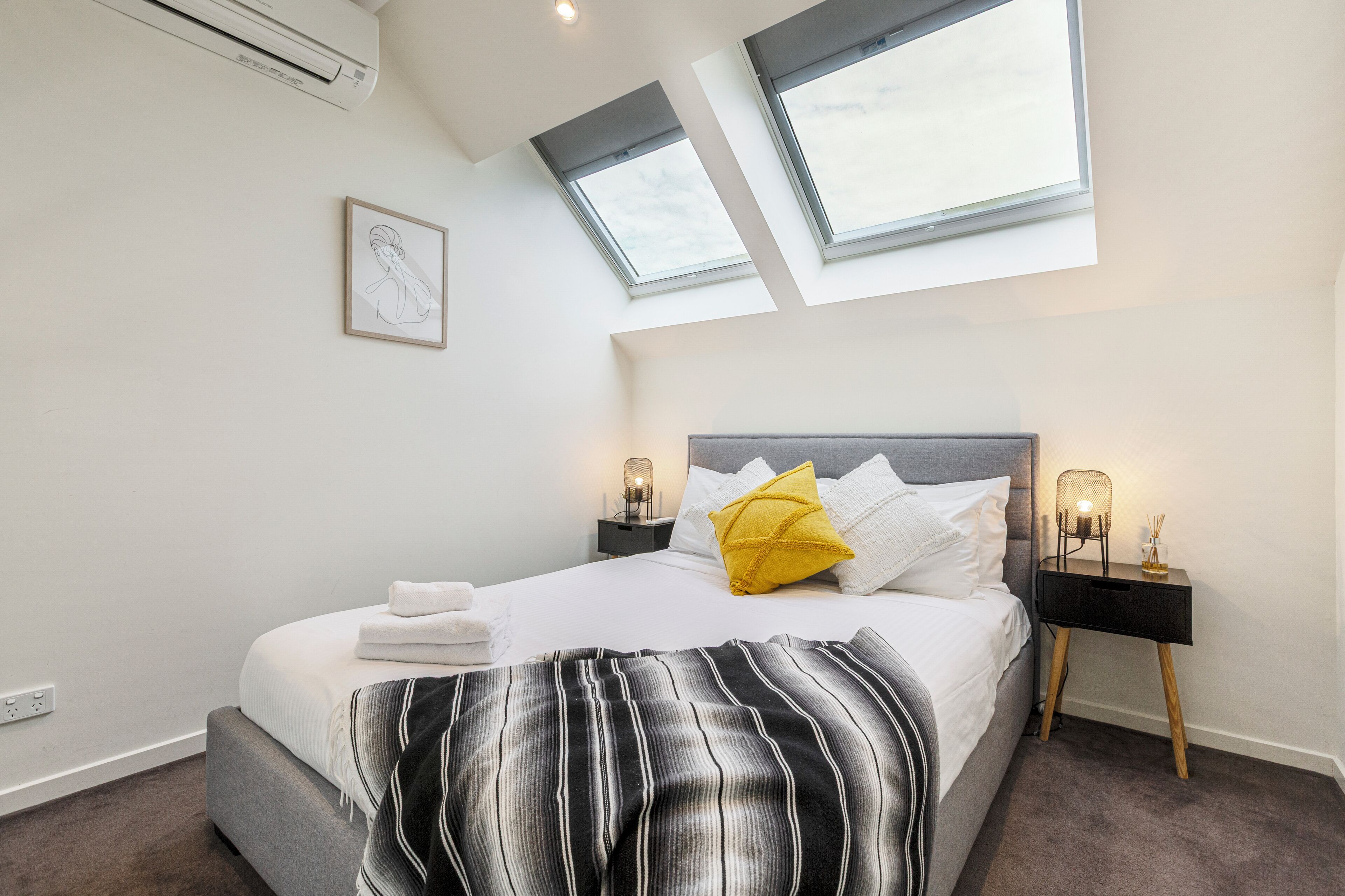 2 bedrooms, iron/ironing board, travel cot, free WiFi