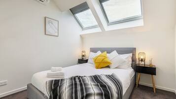 2 bedrooms, iron/ironing board, travel cot, free WiFi