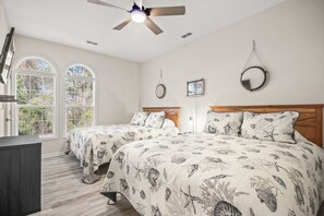3 bedrooms, desk, iron/ironing board, travel cot