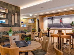 House | Dining