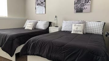 4 quartos, ferros/tábuas de passar roupa, Wi-Fi de cortesia