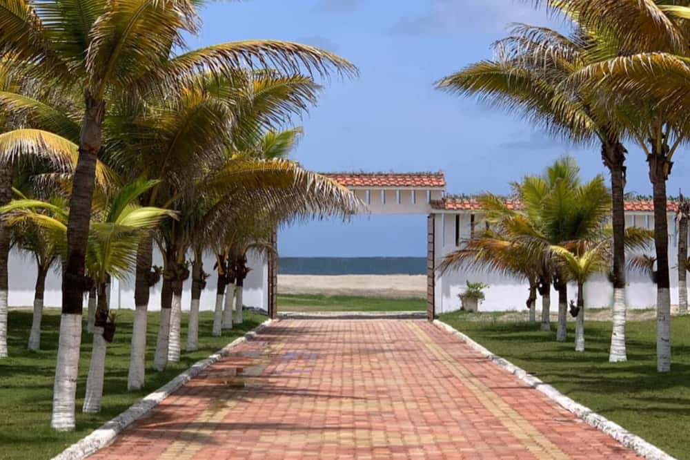 La Mar Hotel Playas