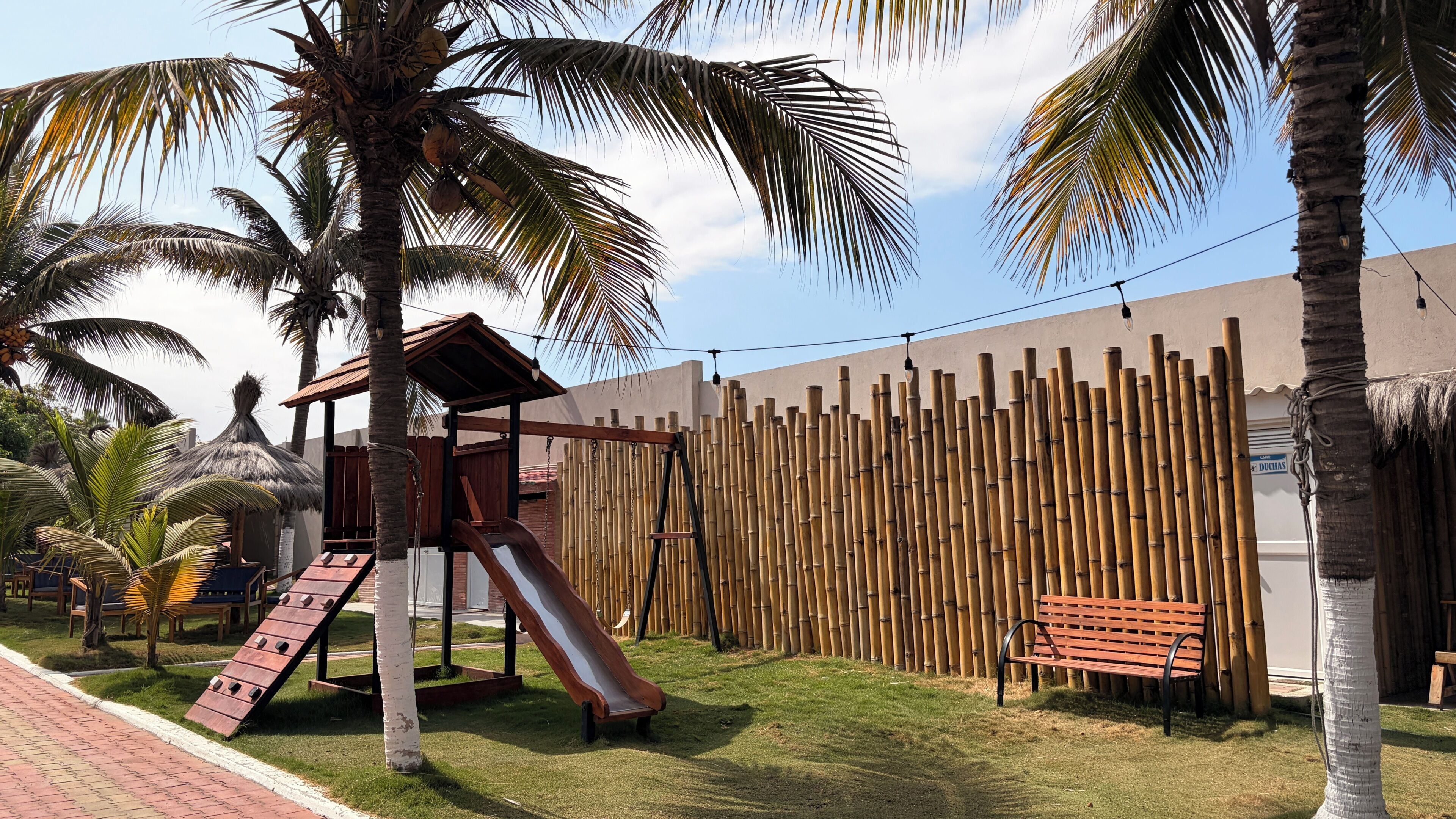 Children’s play area – outdoor