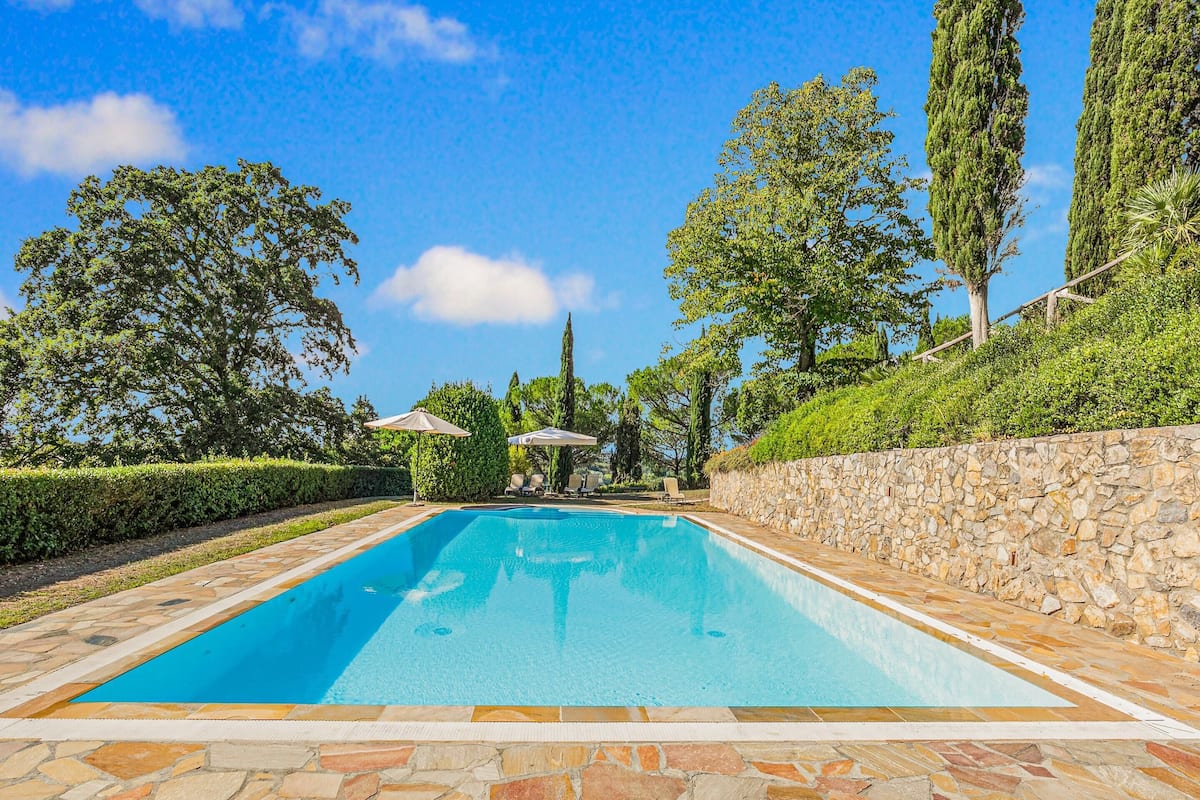 Hus | Pool | Utomhuspool