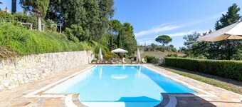 Belvilla by OYO Farmhous With Swimming Pool