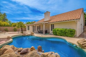Outdoor pool - The comfortable 3BR home is furnished with outdoor pool minutes away golf course (Gilbert)