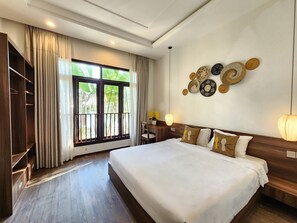 Desk, free WiFi, bed sheets - Moonlight Villa Hoi An (Da Nang)