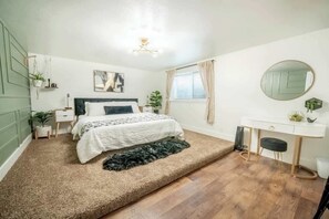 1 Schlafzimmer, Bügeleisen/Bügelbrett