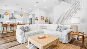 TV - Malibu Chic beach home w/private pool. 7 min walk to the Beach! (Santa Rosa Beach)