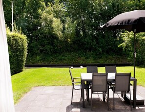 House | Outdoor dining