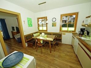 Apartment | Dining