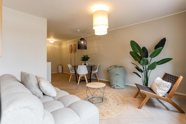 Apartment | Living room - Beach & Nature Family Escape (Vrouwenpolder)