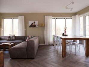 Living room - Holiday Home With Sauna, Outdoor spa (Earnewald)