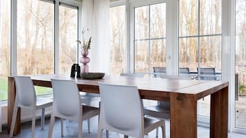 House | Tempat makan