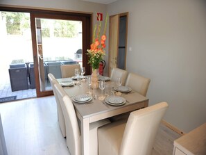 Dining - Chalet in Rochefort With Garden BBQ (Rochefort)