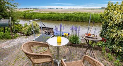 Apartment in Baflo Near Seal Center