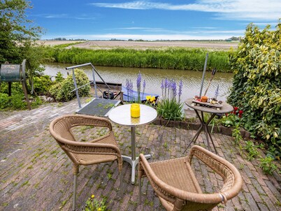 Apartment in Baflo Near Seal Center