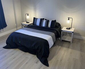 2 bedrooms, free WiFi, bed sheets - Newly Remodeled, Cozy & Private Condo - Beautiful Fountain Hills - Near Fountain (Fountain Hills)