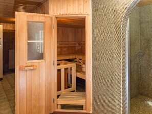 Apartment | Bathroom