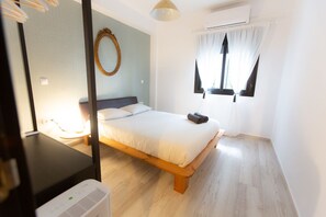 2 chambres, fer et planche à repasser, Internet gratuit, draps fournis