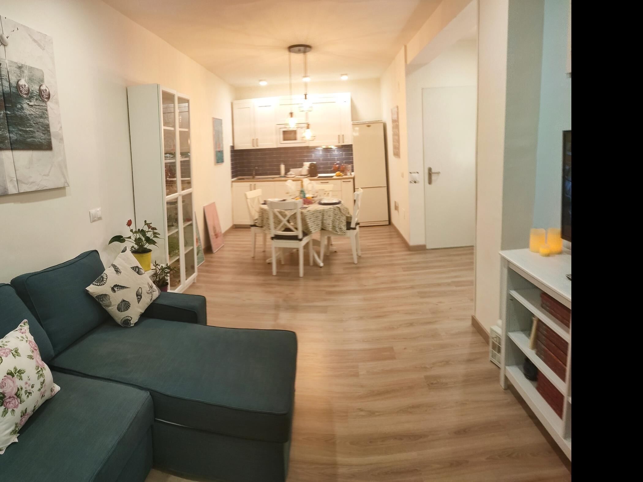 Télévision à écran plat