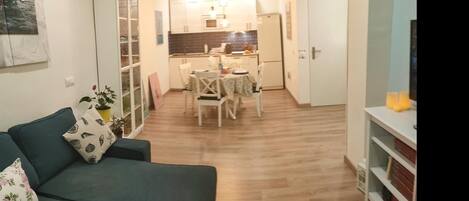 Télévision à écran plat