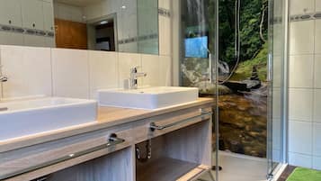Ferienhaus | Badezimmer