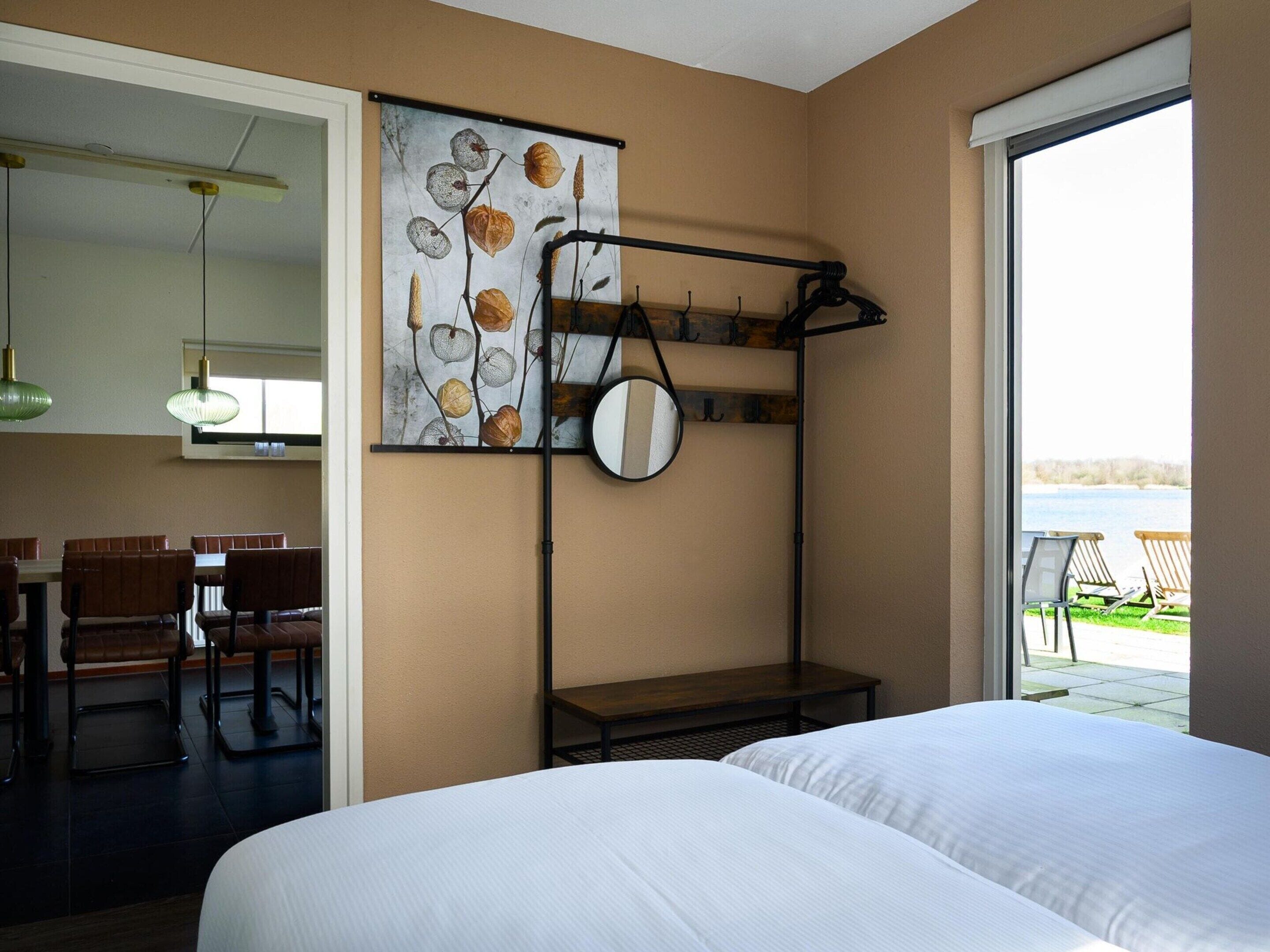 House | 5 bedrooms, individually furnished