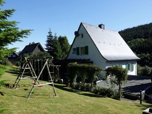Exterior - Holiday Home With Terrace in Sauerland (Brilon)