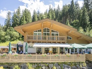 Exterior - Group Apartment in Reitleben Directly on the Lake (Hollersbach im Pinzgau)