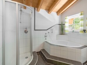 Ferienhaus | Badezimmer