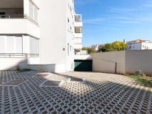 Apartment | Exterior - Beachside Comfort in Split With Terrace (Split)