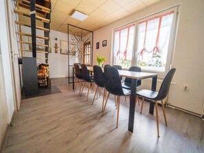 House | Dining - Cozy Holiday Home With Terrace and Garden (Grossbreitenbach)