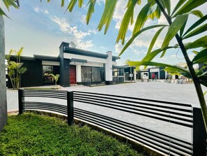 Exterior - Lusaka Luxury Apartments: Relax & Explore (Lusaka)