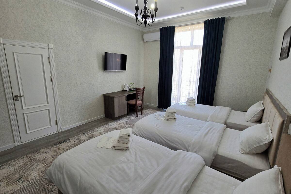 Basic Triple Room, City View | 1 bedroom, desk, soundproofing, free WiFi