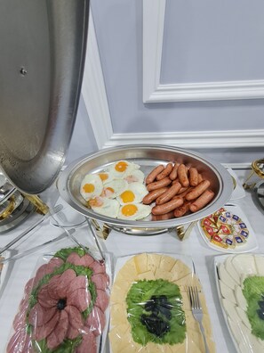 Breakfast buffet