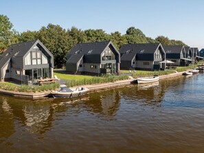 House | Exterior - Villa in Balk With Private Jetty on Slotermeer (Balk)
