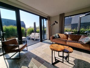 House | Living room - Villa in Balk With Private Jetty on Slotermeer (Balk)