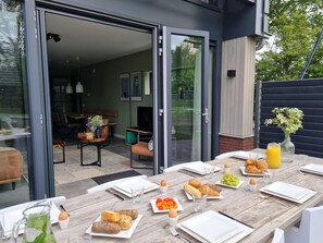 House | Dining - Villa in Balk With Private Jetty on Slotermeer (Balk)