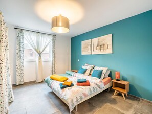 3 chambres, ameublement personnalisé