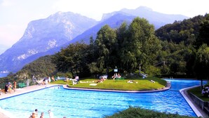 Pool - Pleasant Apartment in Valbrona With Balcony (Valbrona)