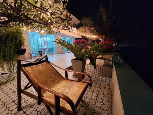 Château Du Soleil Phala