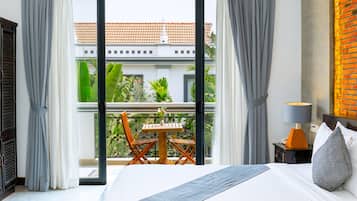 Deluxe Double Room | Minibar, desk, free WiFi, bed sheets