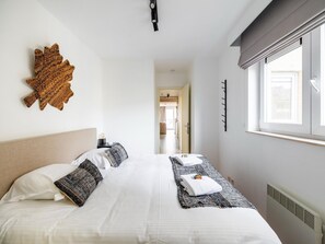 Apartment | 2 bedrooms, bed sheets - Apartment in Oostende With Balcony (Ostend)