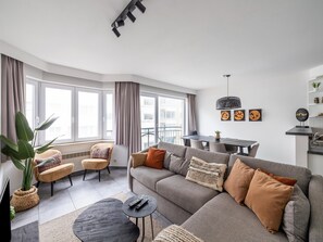 Apartment | Living room - Apartment in Oostende With Balcony (Ostend)